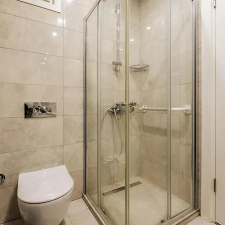 Central Spacious Flat 3 Min To Coast In Kadikoy Apartamento Estambul