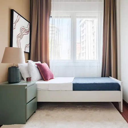 Apartament Central Spacious Flat 3 Min To Coast In Kadikoy